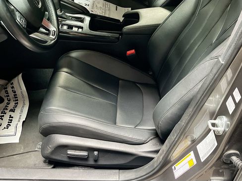 Used 2025 Acura Integra A-Spec FWD image 18