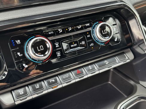 Used 2025 GMC Sierra 2500 AT4 image 20