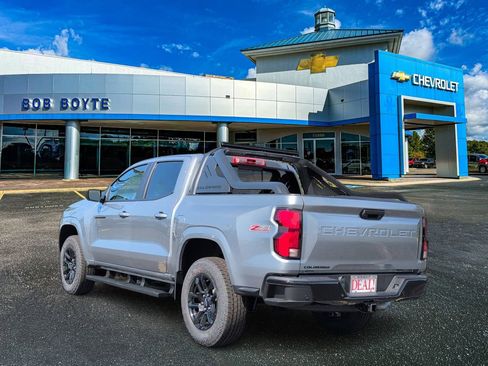 New 2026 Chevrolet Colorado Z71 w/ Midnight Edition image 3