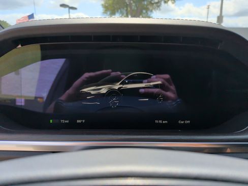 Used 2023 Tesla Model X AWD/4WD image 20