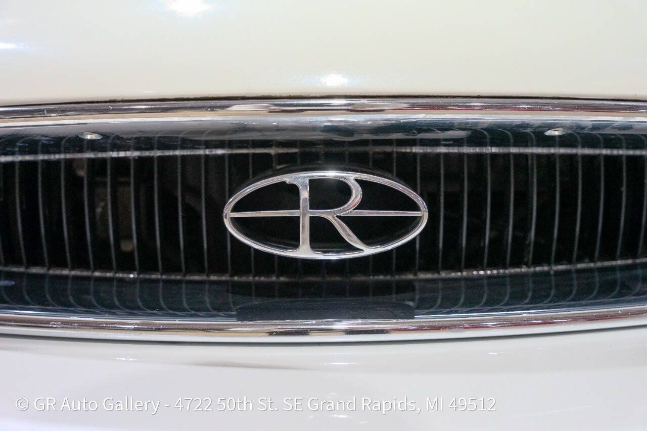 Used 1998 Buick Riviera Supercharged Coupe FWD image 21