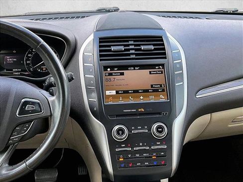 Used 2017 Lincoln MKC Reserve FWD image 8