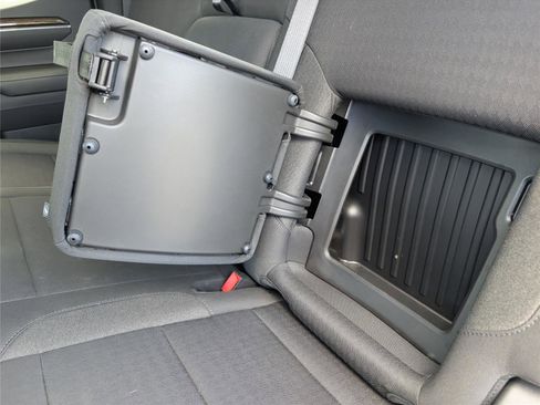 Used 2022 GMC Sierra 1500 Elevation image 32