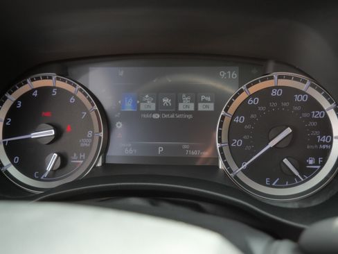 Used 2022 Toyota Highlander Platinum AWD/4WD image 22