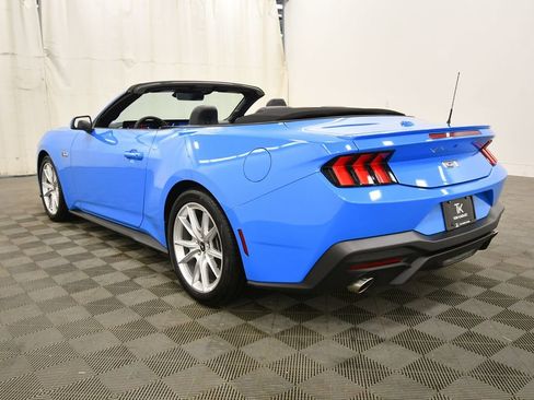 Used 2025 Ford Mustang GT Premium RWD image 5