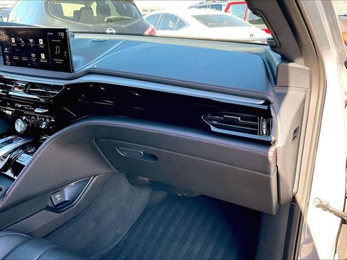 Used 2025 Acura MDX A-Spec image 16