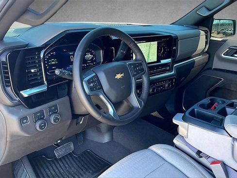 Used 2026 Chevrolet Silverado 1500 LT image 13