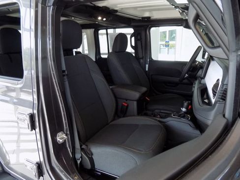 Certified 2025 Jeep Wrangler Unlimited Sahara AWD/4WD image 25