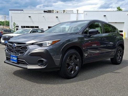 Used 2024 Subaru Crosstrek 2.0i AWD/4WD image 3