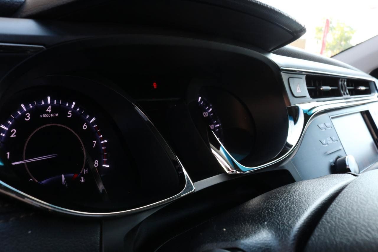 Used 2013 Toyota Avalon Limited FWD image 20