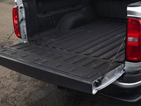 Used 2020 Chevrolet Colorado Z71 AWD/4WD image 11