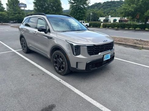 Used 2025 Kia Sorento SX AWD/4WD image 6