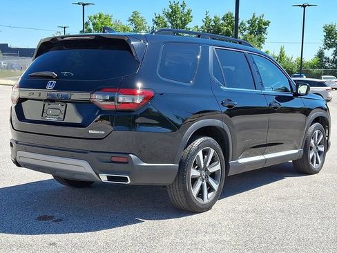 Used 2023 Honda Pilot Touring image 9