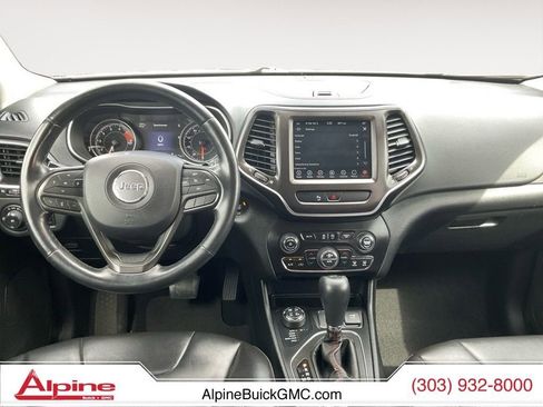 Used 2019 Jeep Cherokee Trailhawk w/ Cold Weather Group image 10