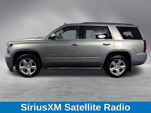 Used 2017 Chevrolet Tahoe LT w/ Luxury Package AWD/4WD image 12
