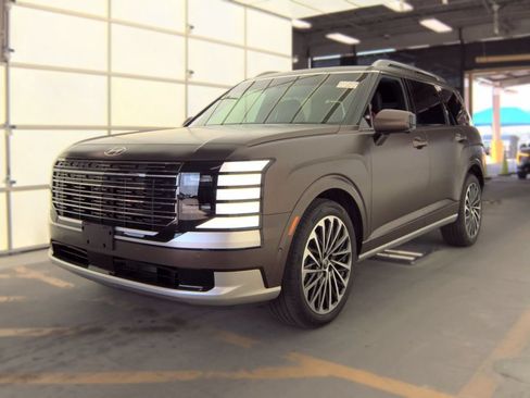 Used 2026 Hyundai Palisade Calligraphy FWD image 1