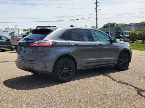 Certified 2024 Ford Edge SE w/ Black Appearance Package AWD/4WD image 4