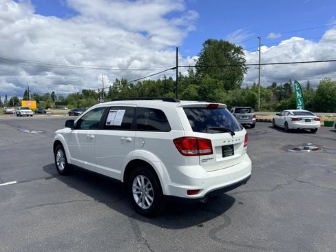 Used 2015 Dodge Journey SXT w/ Flexible Seating Group AWD/4WD image 6