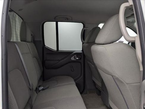 Used 2018 Nissan Frontier S RWD image 18