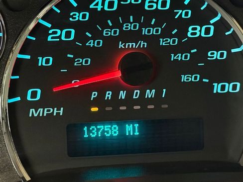 Used 2024 Chevrolet Express 2500 Work Van w/ Driver Convenience Package image 15