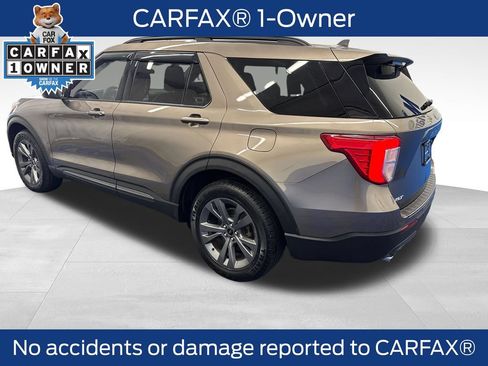 Used 2021 Ford Explorer XLT w/ Equipment Group 202A AWD/4WD image 3