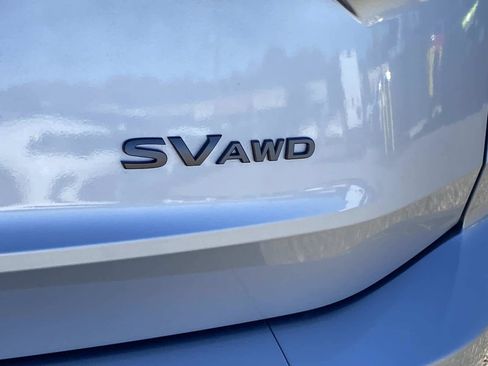 Used 2024 Nissan Rogue SV image 5