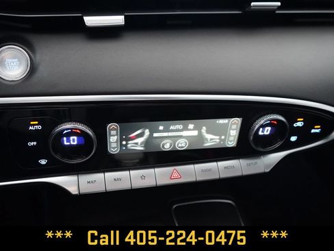 Used 2023 Genesis GV70 2.5T w/ Select Package AWD/4WD image 40