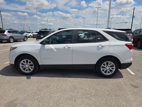 Certified 2021 Chevrolet Equinox LS FWD image 6