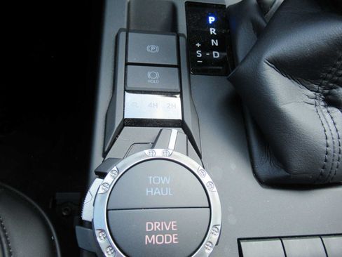 Used 2026 Toyota 4Runner SR5 AWD/4WD image 26