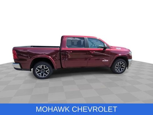 Used 2025 RAM 1500 Laramie AWD/4WD image 9