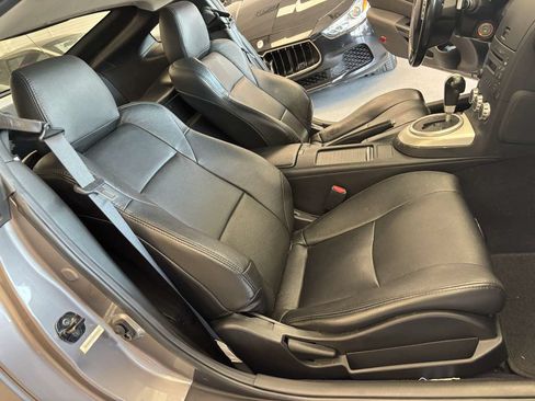 Used 2008 Nissan 350Z Enthusiast w/ Cargo Convenience Pkg RWD image 19