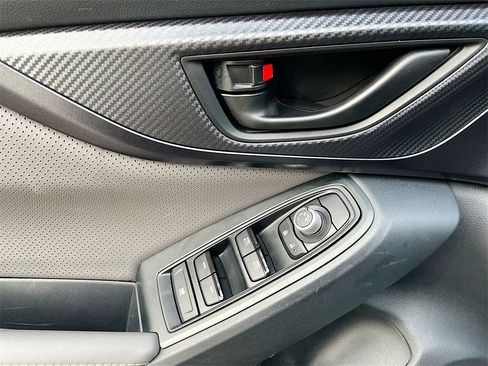 Used 2022 Subaru Crosstrek 2.5i Sport w/ Moonroof Package image 17