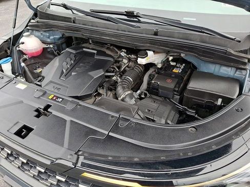 Used 2025 Kia Carnival SX w/ SX Dark Edition Package FWD image 34