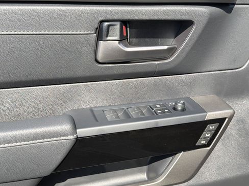New 2026 Toyota Tundra Limited AWD/4WD image 11