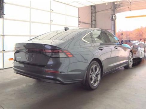 Used 2024 Honda Accord EX image 5