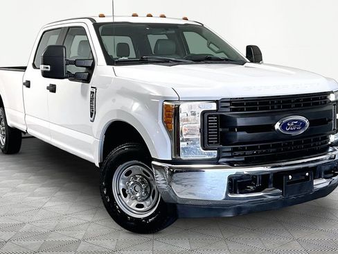 Used 2017 Ford F350 XL RWD image 1