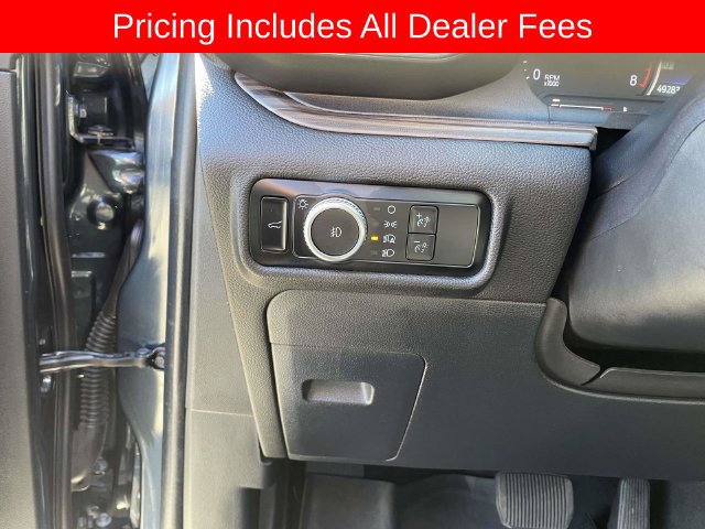 Used 2023 Ford Explorer Limited w/ Equipment Group 301A AWD/4WD image 23