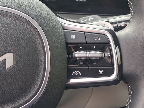 Certified 2025 Kia Sorento SX Prestige image 23