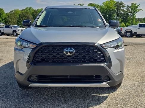 Used 2025 Toyota Corolla Cross L FWD image 8