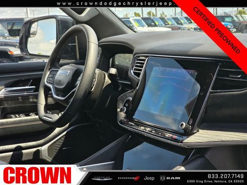 Certified 2024 Jeep Wagoneer L Series III w/ Flexible Seating Group AWD/4WD image 12