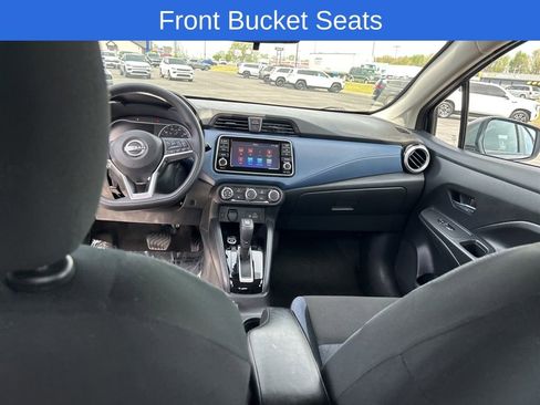 Used 2025 Nissan Versa SV FWD image 11