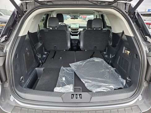 New 2025 Ford Explorer Active w/ Active Comfort Package image 6