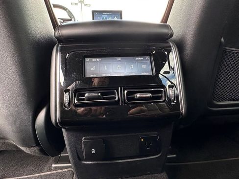 Used 2021 Lincoln Aviator Reserve w/ Elements Package Plus AWD/4WD image 24