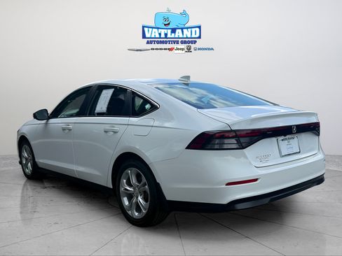 Certified 2023 Honda Accord LX image 3