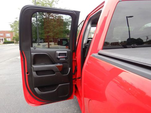 Used 2016 GMC Sierra 1500 SLE w/ SLE Value Package image 16