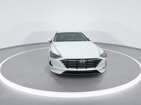Used 2021 Hyundai Sonata SE w/ Cargo Package FWD image 3