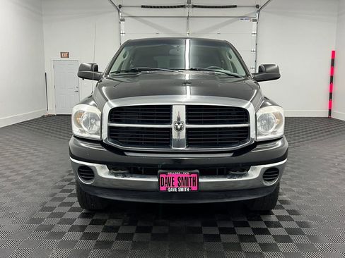 Used 2009 Dodge Ram 2500 Truck SLT w/ Popular Equipment Group image 5