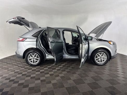 Used 2024 Ford Edge SEL image 19