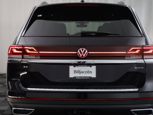 New 2026 Volkswagen Atlas SE w/ Panoramic Sunroof Package image 15