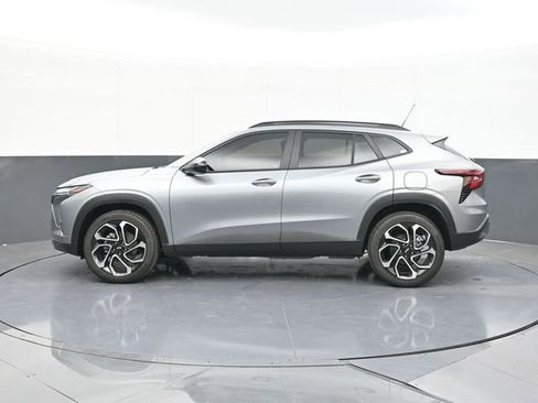 New 2026 Chevrolet Trax RS w/ Driver Confidence Package FWD image 6